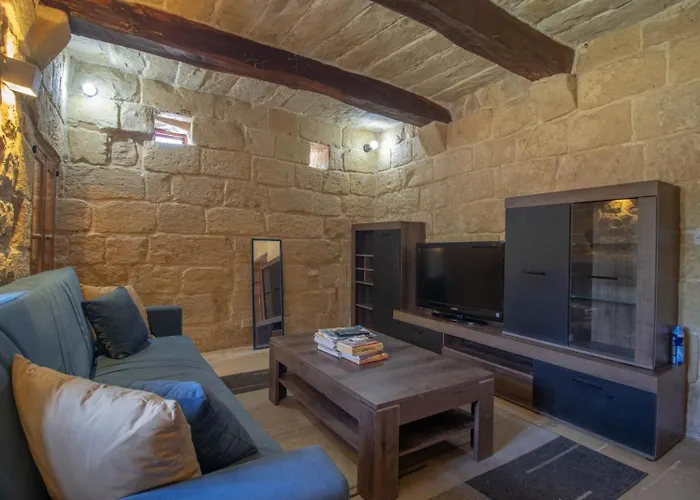 Charming Traditional * Żejtun